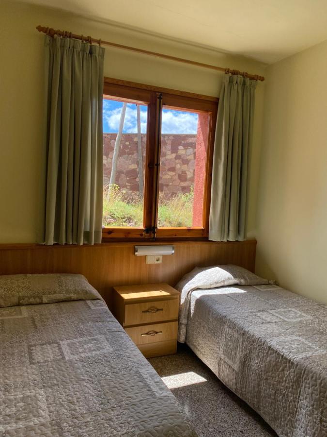 Hostal Alt Llobregat Castellar De N'Hug Exteriör bild