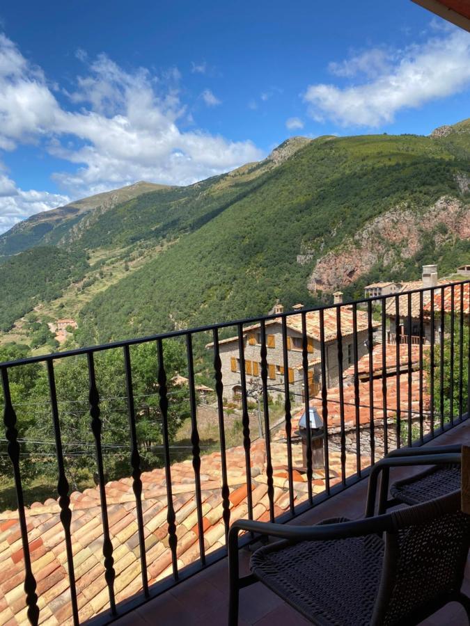 Hostal Alt Llobregat Castellar De N'Hug Exteriör bild
