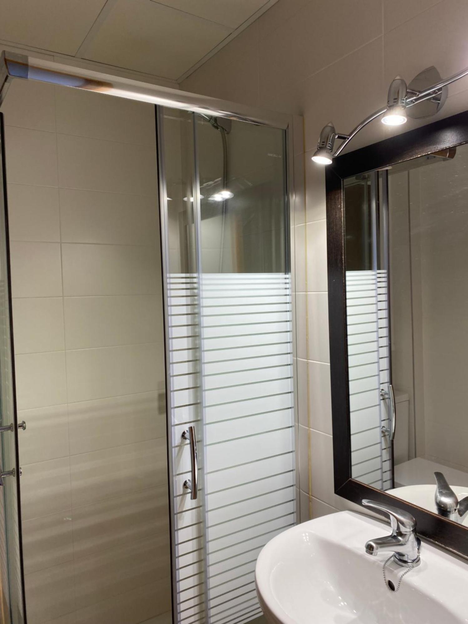 Hostal Alt Llobregat Castellar De N'Hug Exteriör bild